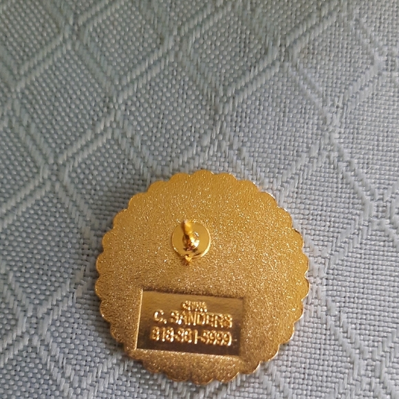 Elegant Gold and Purple Floral Brooch - Picture 2 of 2